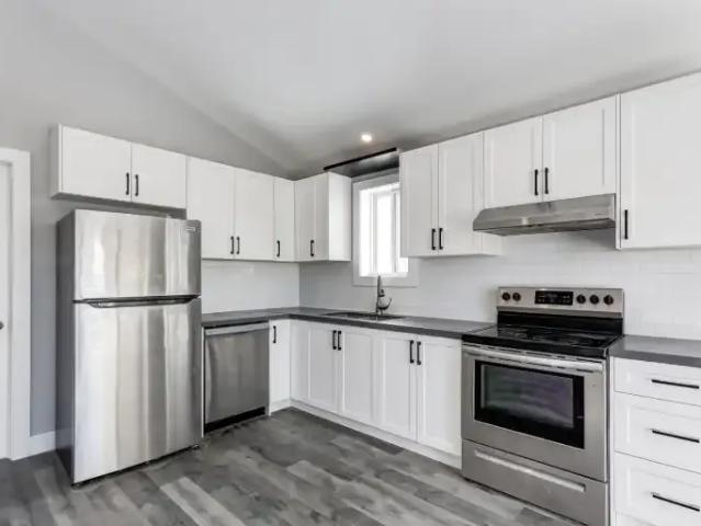 For Rent 2 Bedroom Apartment Orillia ON DS99907677
