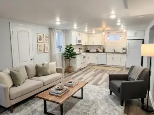 For Rent 2 Bedroom Apartment Oshawa ON DS102306395
