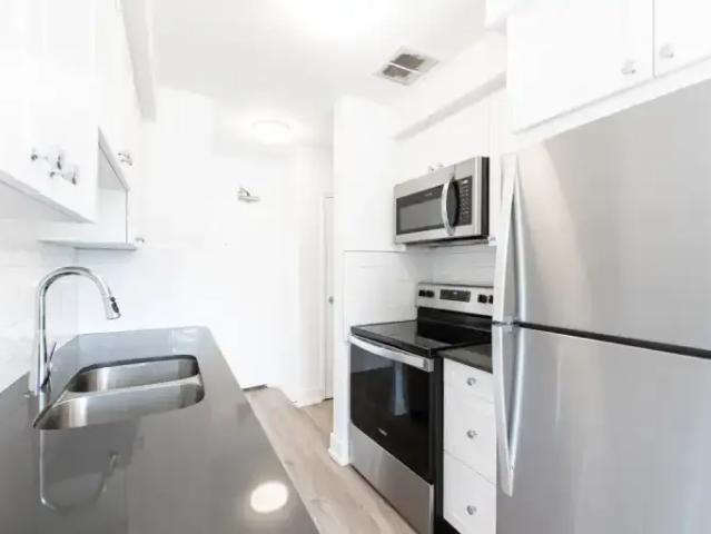 For Rent 2 Bedroom Apartment Oshawa ON DS102794784