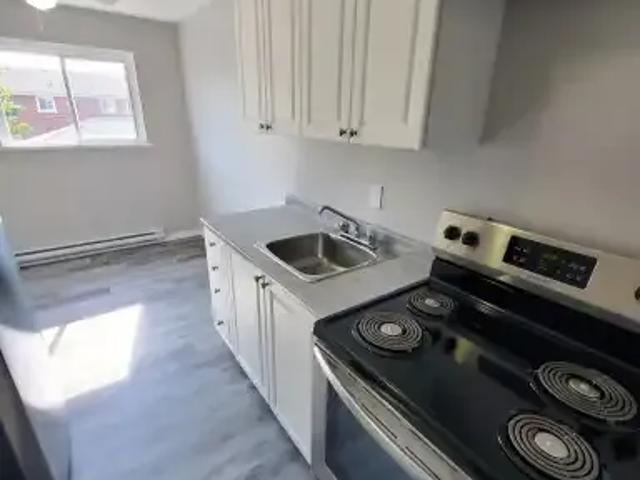 For Rent 2 Bedroom Apartment Oshawa ON DS103322414