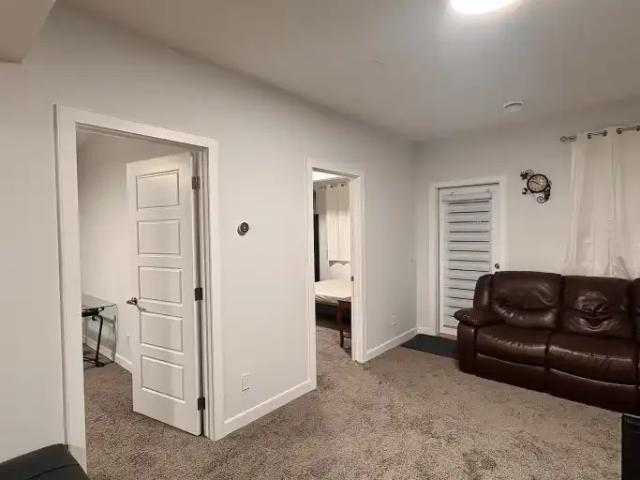 For Rent 2 Bedroom Apartment Airdrie AB DS103119183