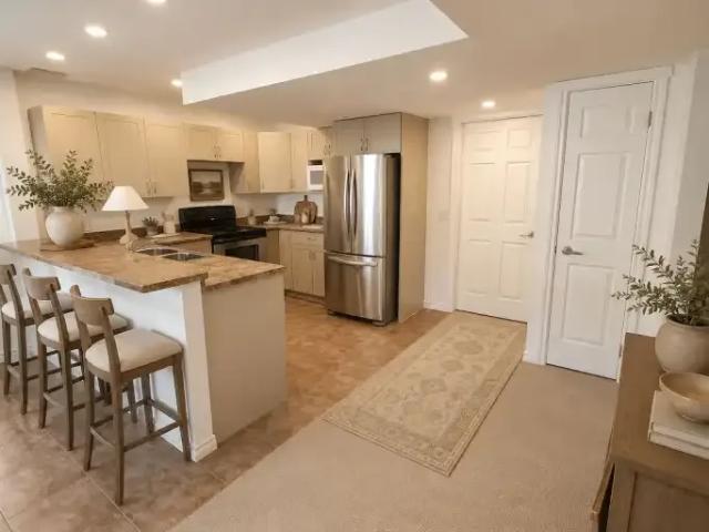 For Rent 2 Bedroom Apartment Airdrie AB DS104957393