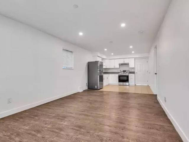 For Rent 2 Bedroom Apartment Burnaby BC DS102845324