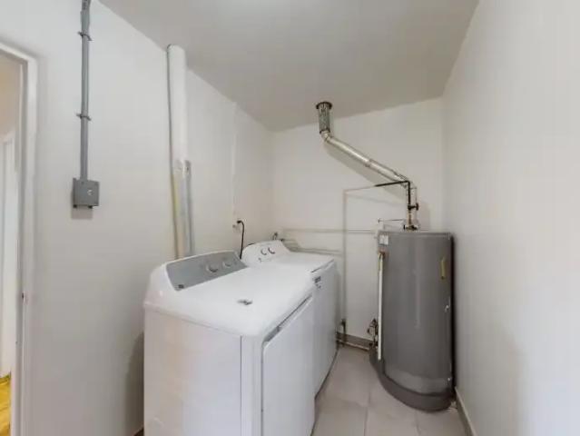 For Rent 2 Bedroom Apartment Burlington ON DS104637723