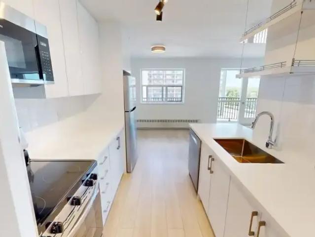 For Rent 2 Bedroom Apartment Burlington ON DS104711488