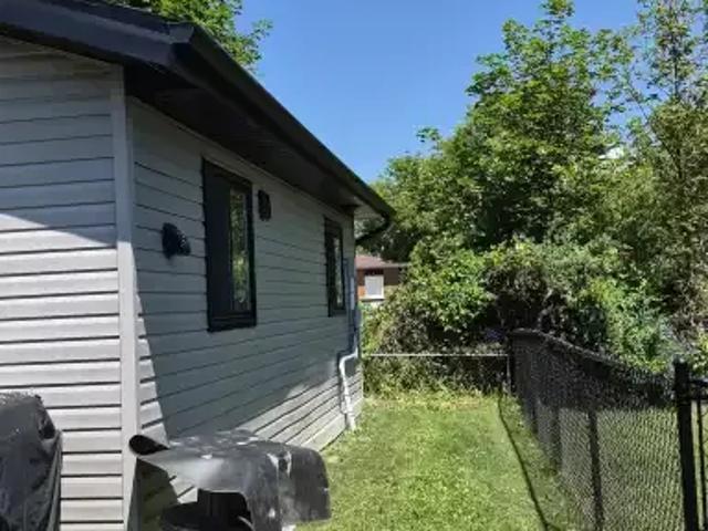 For Rent 2 Bedroom Apartment Barrie ON DS104142662