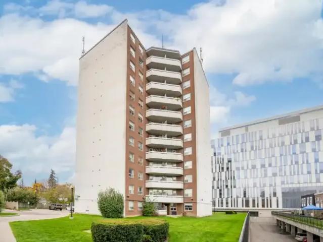 For Rent 2 Bedroom Apartment Brampton ON DS105046957