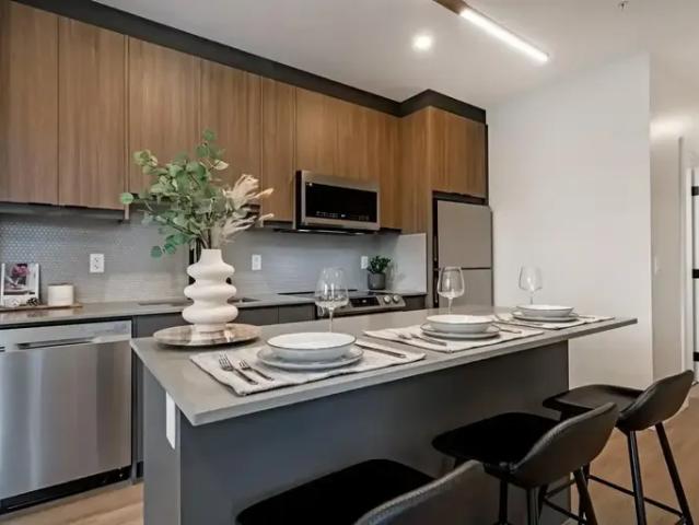 For Rent 2 Bedroom Apartment Calgary AB DS96588269
