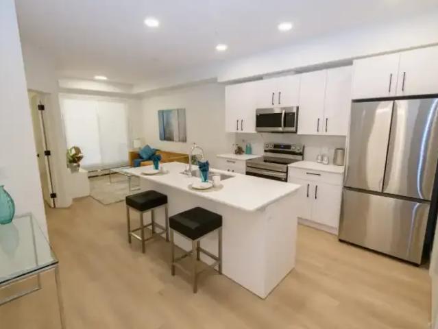 For Rent 2 Bedroom Apartment Calgary AB DS99043292
