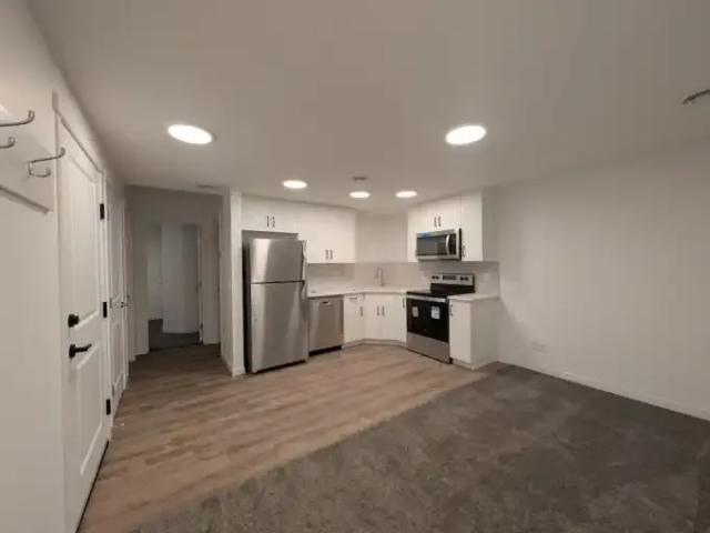 For Rent 2 Bedroom Apartment Calgary AB DS100563603