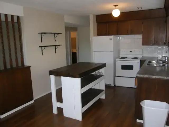 For Rent 2 Bedroom Apartment Calgary AB DS101556152