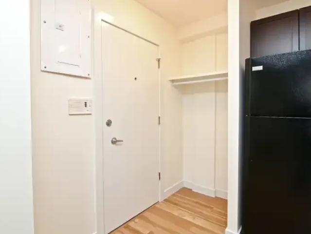 For Rent 2 Bedroom Apartment Calgary AB DS101584718