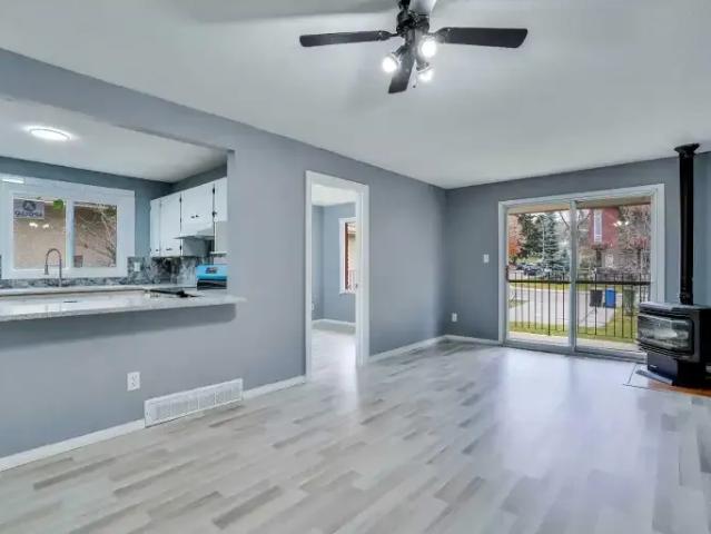For Rent 2 Bedroom Apartment Calgary AB DS101827522
