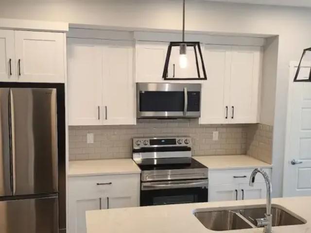 For Rent 2 Bedroom Apartment Calgary AB DS101185349