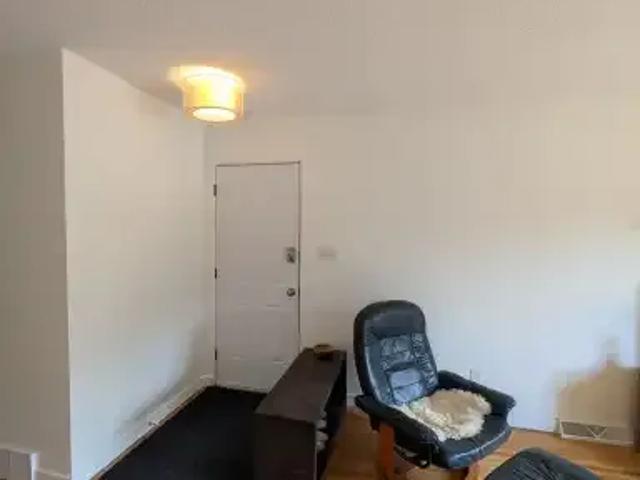 For Rent 2 Bedroom Apartment Calgary AB DS102658541