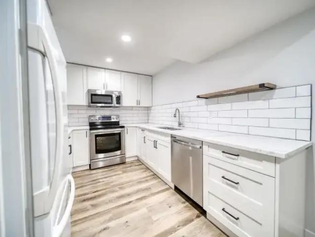 For Rent 2 Bedroom Apartment Calgary AB DS102752537