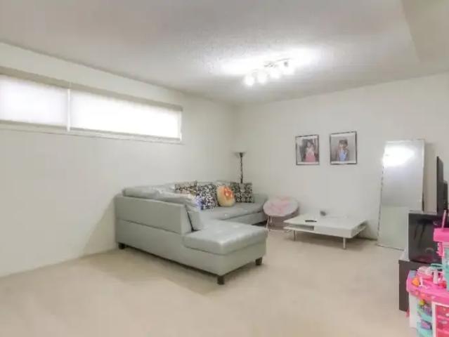 For Rent 2 Bedroom Apartment Calgary AB DS102811654