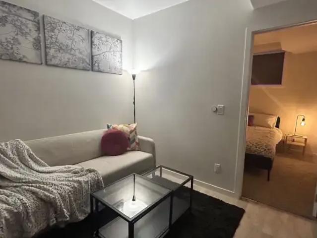 For Rent 2 Bedroom Apartment Calgary AB DS102845773
