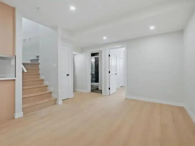 For Rent 2 Bedroom Apartment Calgary AB DS102366524