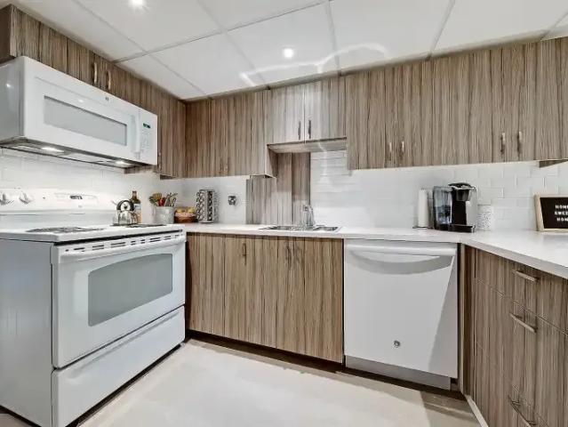 For Rent 2 Bedroom Apartment Calgary AB DS103424402