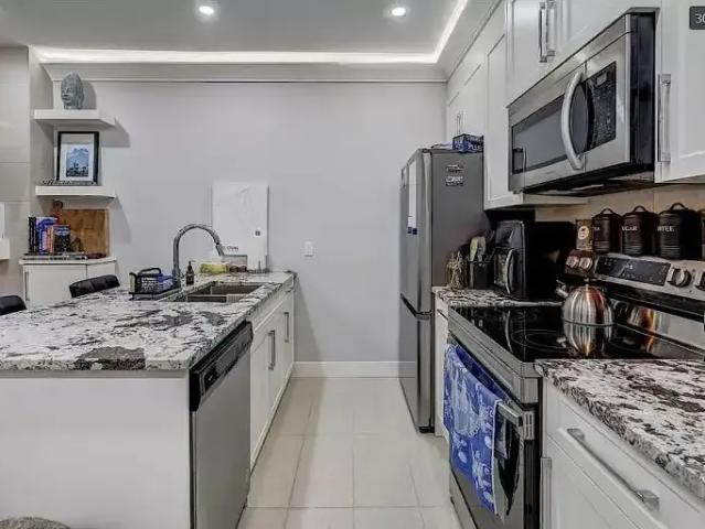 For Rent 2 Bedroom Apartment Calgary AB DS103568729