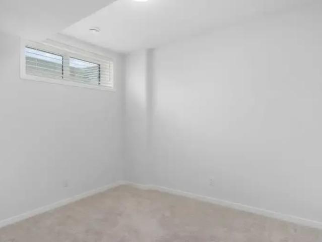 For Rent 2 Bedroom Apartment Calgary AB DS103611598