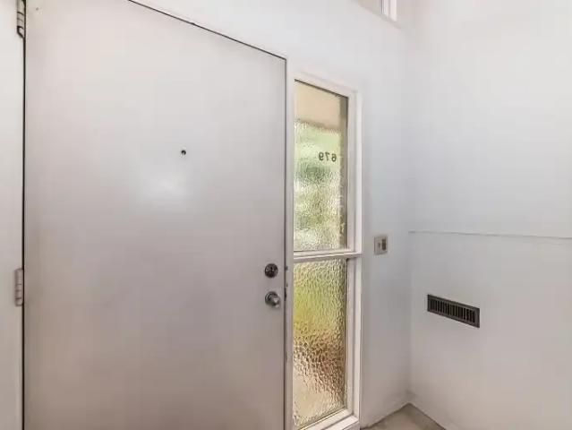 For Rent 2 Bedroom Apartment Calgary AB DS103694981