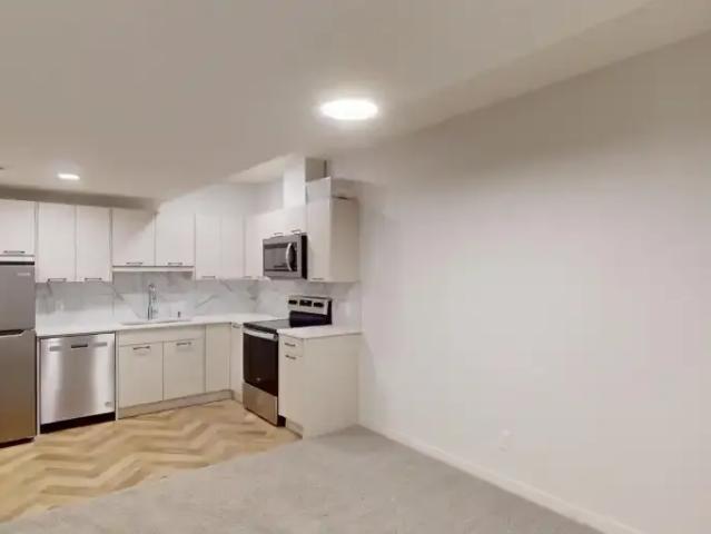 For Rent 2 Bedroom Apartment Calgary AB DS103151673