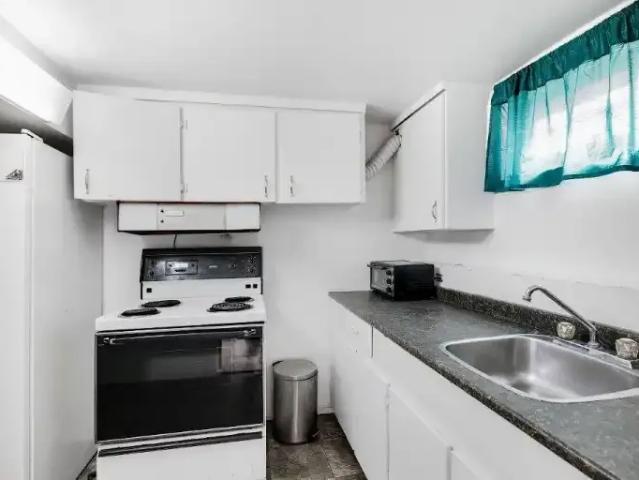 For Rent 2 Bedroom Apartment Calgary AB DS103178745