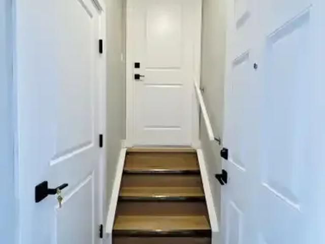 For Rent 2 Bedroom Apartment Calgary AB DS103215796