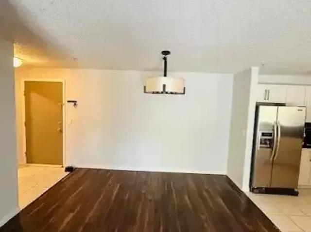 For Rent 2 Bedroom Apartment Calgary AB DS103355223