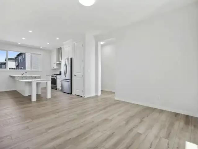 For Rent 2 Bedroom Apartment Calgary AB DS103355272