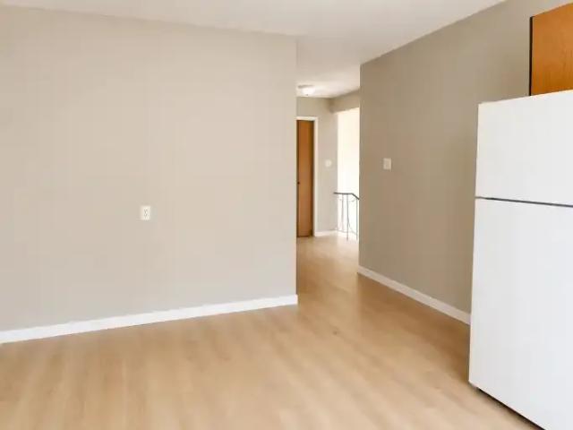For Rent 2 Bedroom Apartment Calgary AB DS104401600