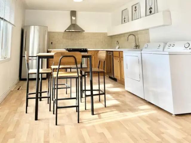 For Rent 2 Bedroom Apartment Calgary AB DS104401691