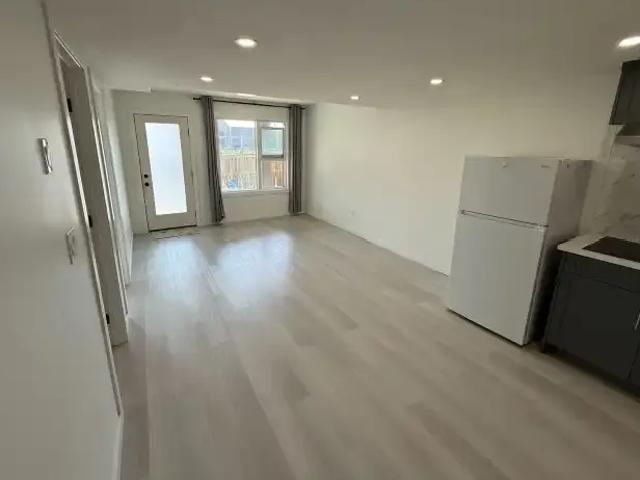 For Rent 2 Bedroom Apartment Calgary AB DS104434213