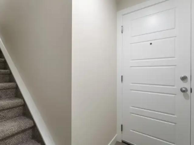 For Rent 2 Bedroom Apartment Calgary AB DS104434221