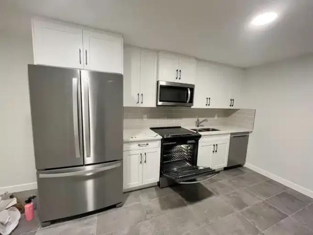 For Rent 2 Bedroom Apartment Calgary AB DS104535495