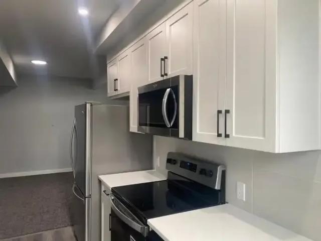 For Rent 2 Bedroom Apartment Calgary AB DS104067044