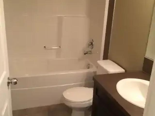 For Rent 2 Bedroom Apartment Calgary AB DS104106742