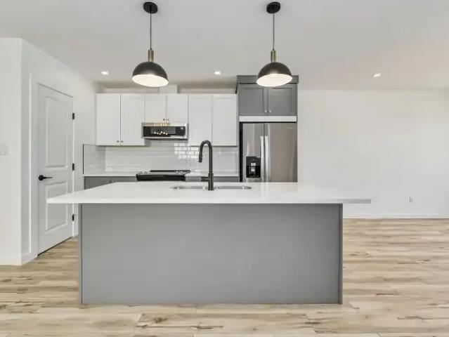 For Rent 2 Bedroom Apartment Calgary AB DS104142523
