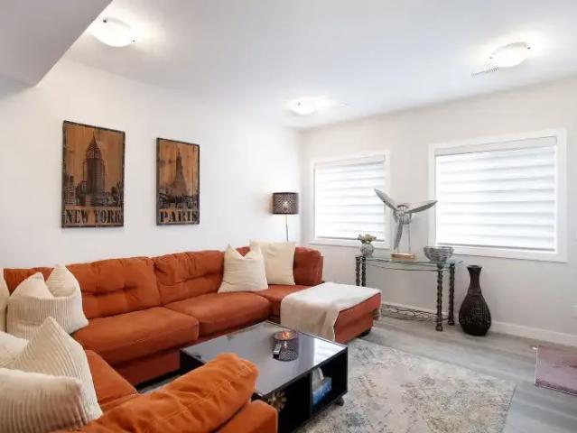 For Rent 2 Bedroom Apartment Calgary AB DS104178749