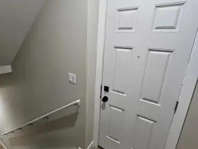 For Rent 2 Bedroom Apartment Calgary AB DS104178998