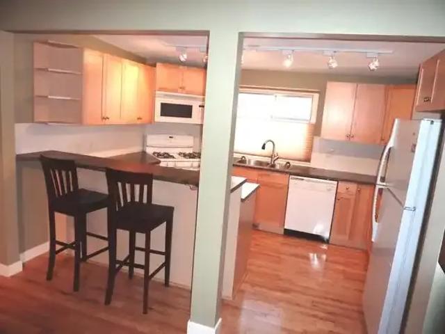 For Rent 2 Bedroom Apartment Calgary AB DS104179549