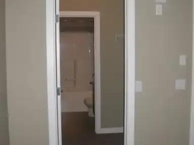 For Rent 2 Bedroom Apartment Calgary AB DS104179586