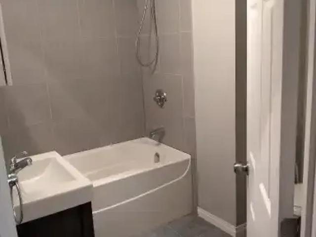 For Rent 2 Bedroom Apartment Calgary AB DS104179714