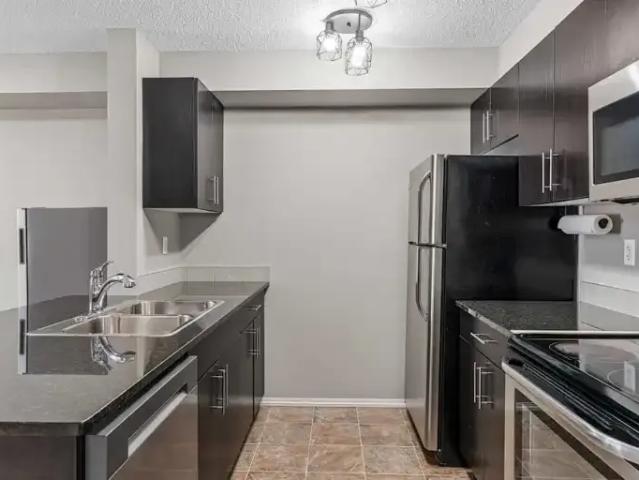 For Rent 2 Bedroom Apartment Calgary AB DS104179792