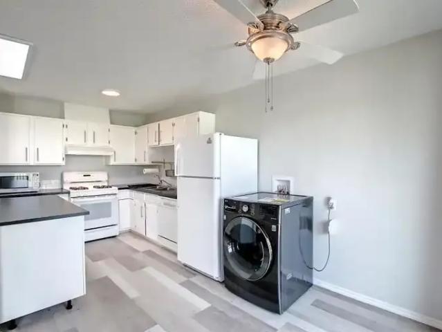 For Rent 2 Bedroom Apartment Calgary AB DS104180479