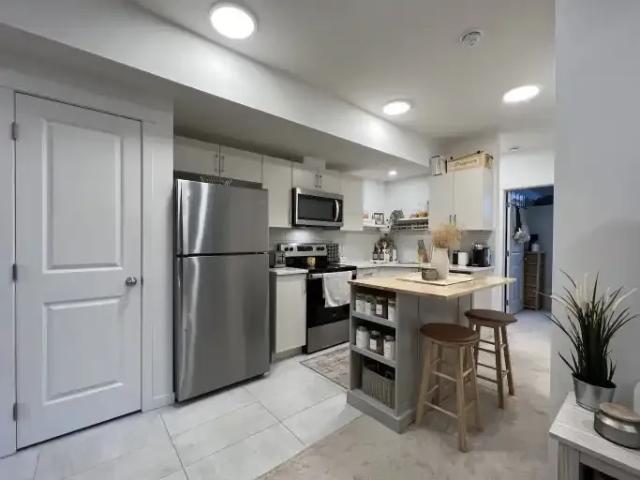 For Rent 2 Bedroom Apartment Calgary AB DS104180910