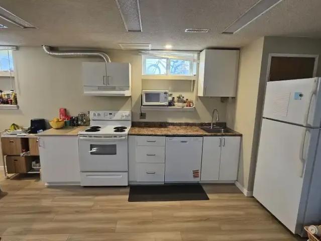 For Rent 2 Bedroom Apartment Calgary AB DS104180123