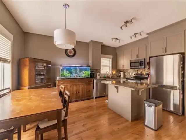 For Rent 2 Bedroom Apartment Calgary AB DS104180284